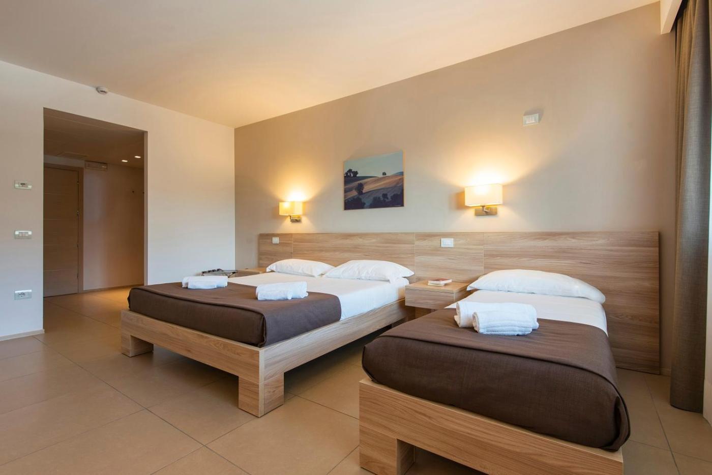 Hotel Dimorae Rooms And Suites - Apartments Civitanova Marche Kamer foto