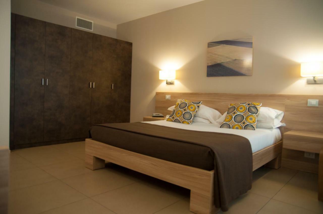 Hotel Dimorae Rooms And Suites - Apartments Civitanova Marche Buitenkant foto