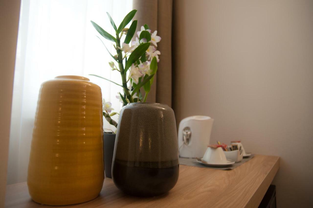 Hotel Dimorae Rooms And Suites - Apartments Civitanova Marche Buitenkant foto