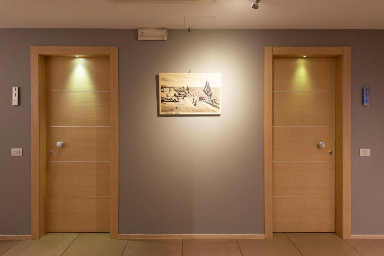 Hotel Dimorae Rooms And Suites - Apartments Civitanova Marche Buitenkant foto